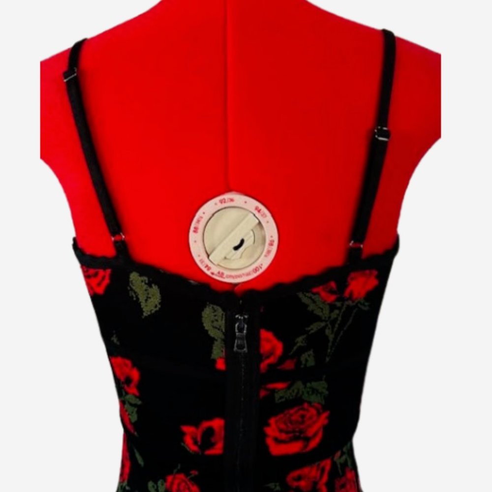 BCBGMAXAZRIA La Rosa Body-Con Dress - Picture 9 of 9